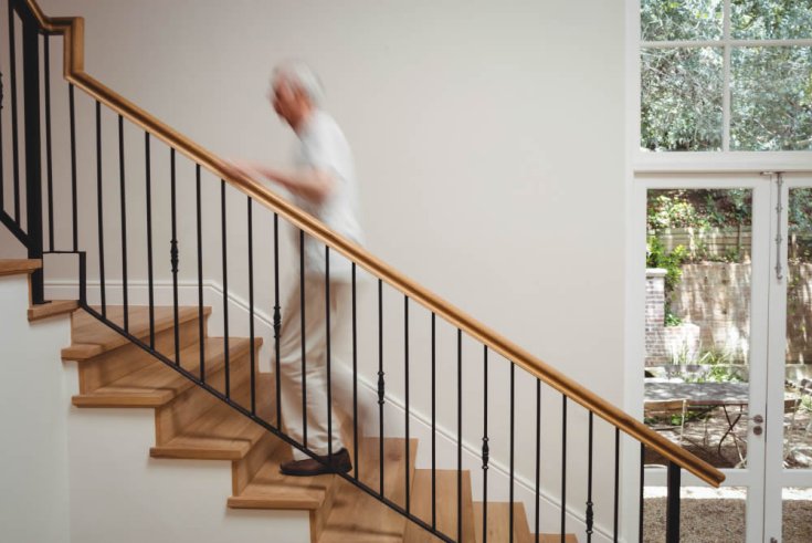 Railing Repair or Replacement? How to Make the Right Choice