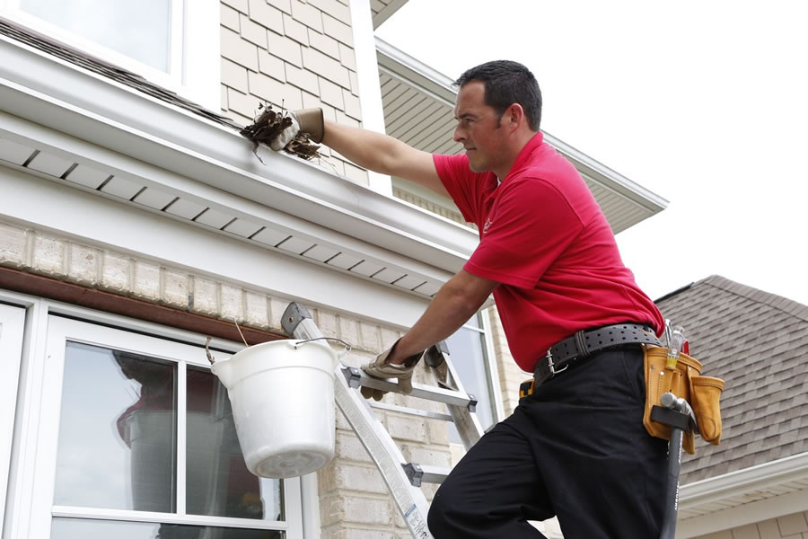 Gutter Cleaning in Lawrence Township, NJ